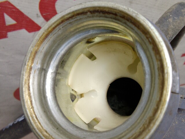 Горловина бензобака TOYOTA Corolla Fielder 