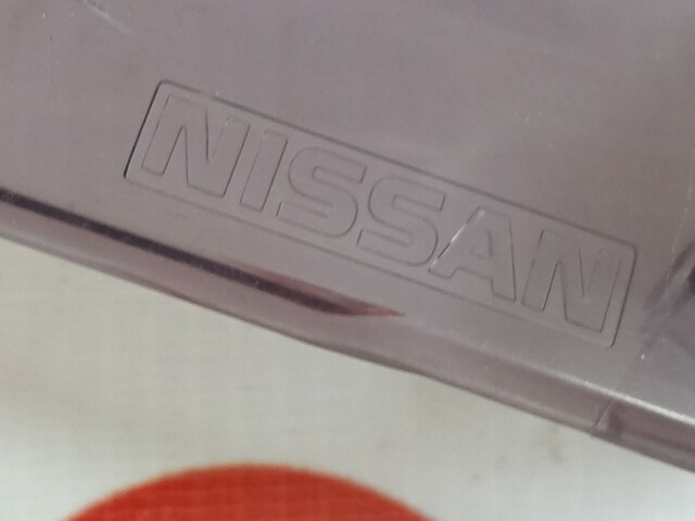 Ветровик NISSAN Wingroad 