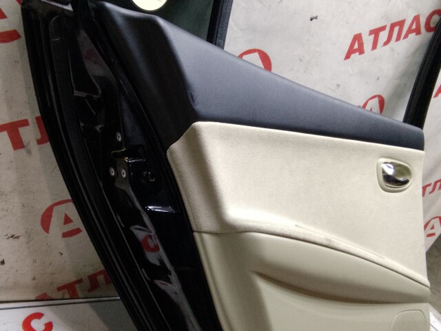 Дверь NISSAN Primera 