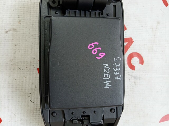 Подлокотник TOYOTA Corolla Fielder 