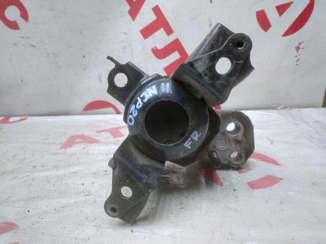 Подушка ДВС TOYOTA FunCargo 