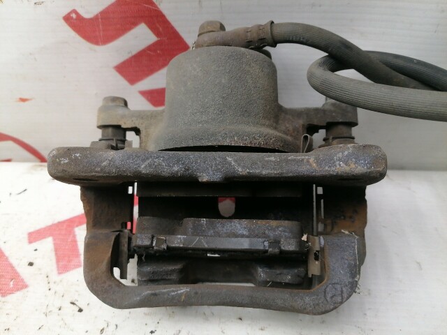 Суппорт TOYOTA Ist 