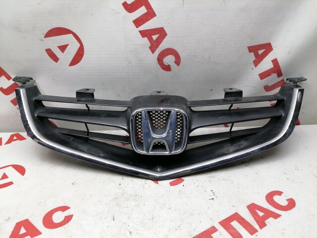 Решетка радиатора HONDA Accord 