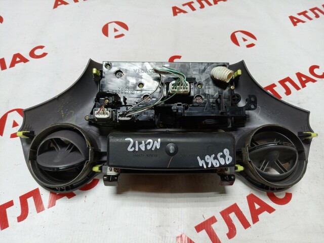 Блок управления печкой и кондиционером TOYOTA Platz 