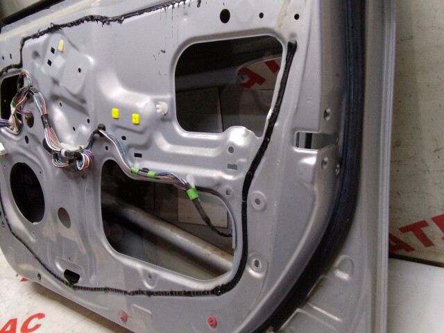 Дверь TOYOTA Vitz 