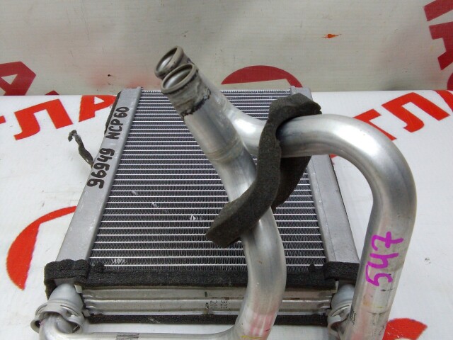 Радиатор печки TOYOTA Ist 