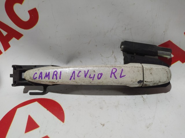 Ручка двери TOYOTA Camry 