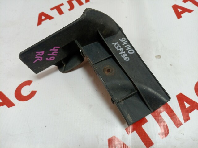 Брызговик TOYOTA Vitz 