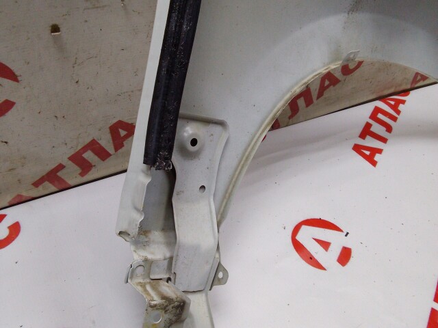 Крыло SUZUKI Escudo 