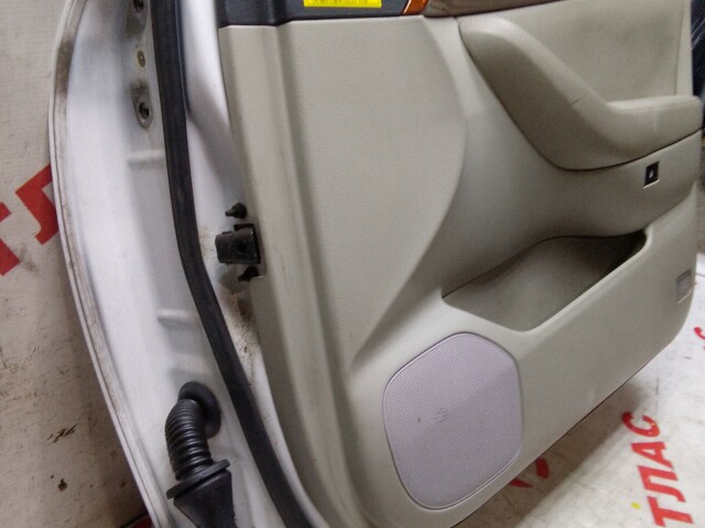 Дверь TOYOTA Avensis 