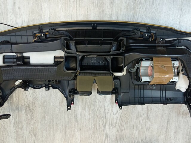 Торпедо TOYOTA Corolla Fielder 