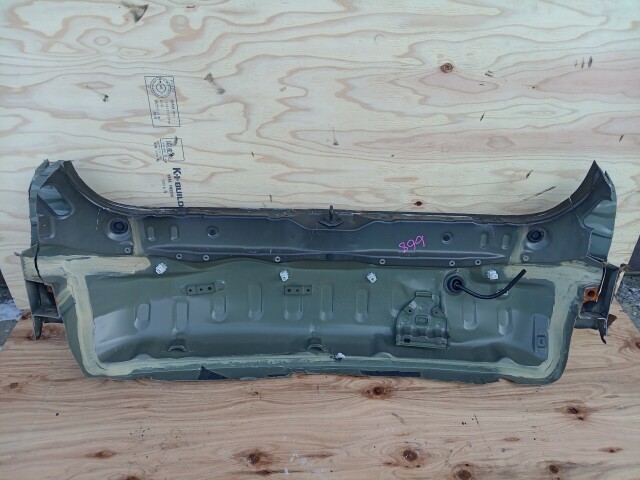 Задняя панель TOYOTA Estima 