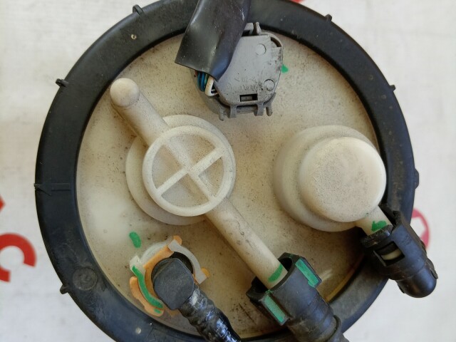 Бензонасос TOYOTA Avensis 