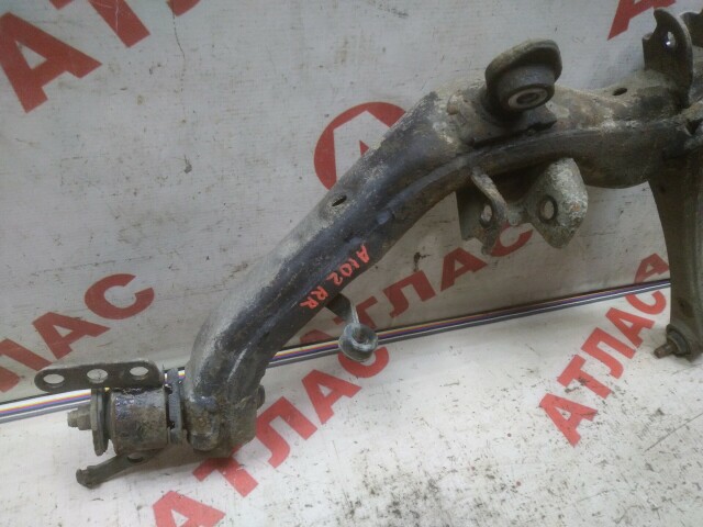 Рычаг TOYOTA Avensis 