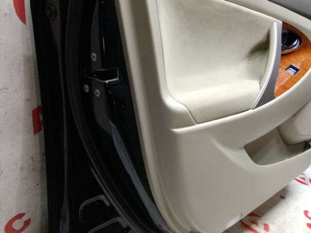 Дверь TOYOTA Camry 