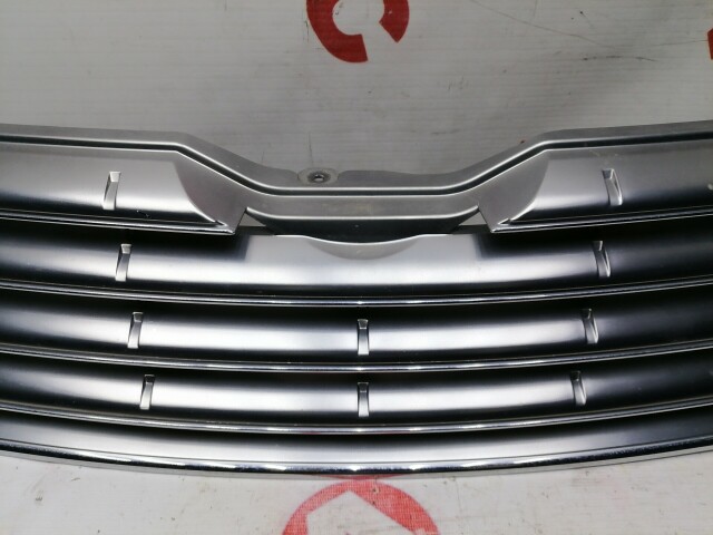 Решетка радиатора TOYOTA Corolla 