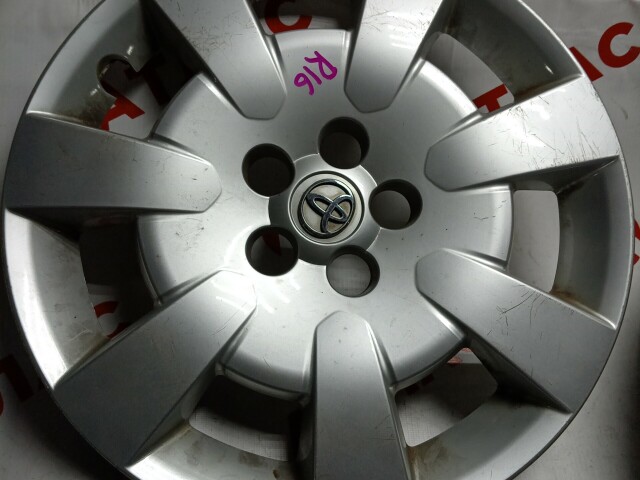 Колпак на колесо TOYOTA - 