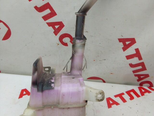 Бачок омывателя TOYOTA Corolla 