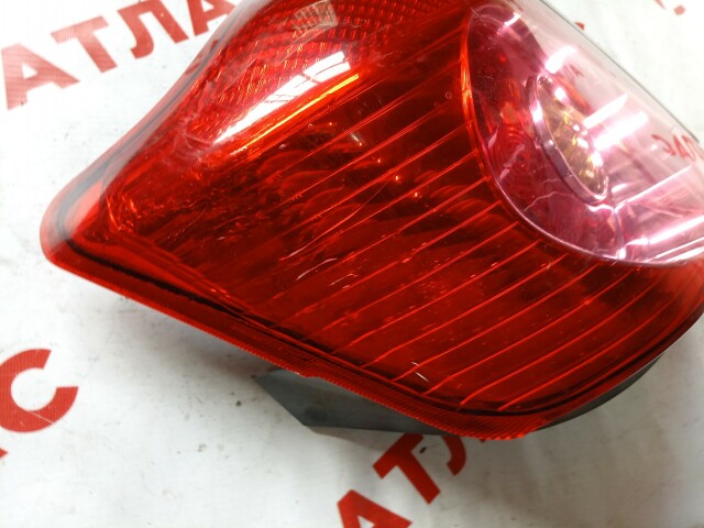 Стоп TOYOTA Avensis 