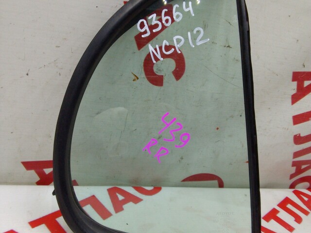 Треугольник (стекло) TOYOTA Platz 