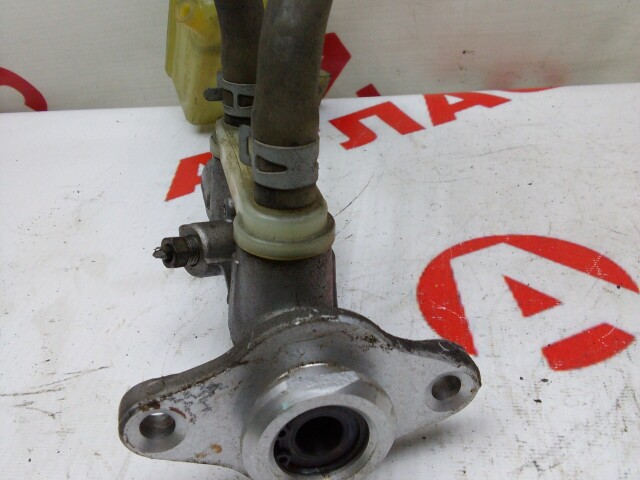 Главный тормозной цилиндр TOYOTA Corolla Spacio 