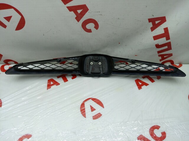 Решетка радиатора HONDA Fit 