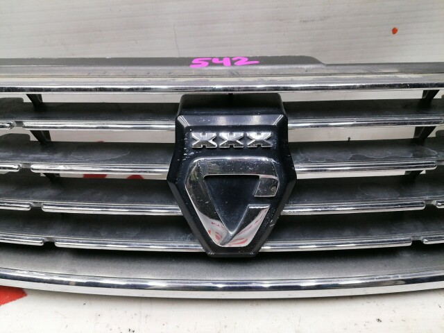 Решетка радиатора TOYOTA Corolla 