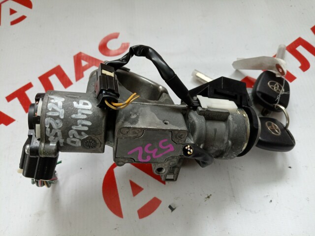 Замок зажигания TOYOTA Avensis 