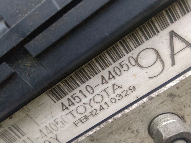 Блок ABS TOYOTA Ipsum 