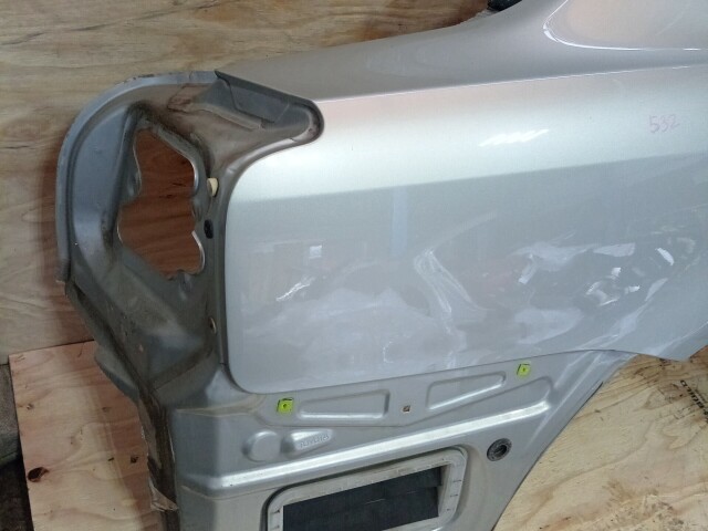 Крыло заднее TOYOTA Avensis 