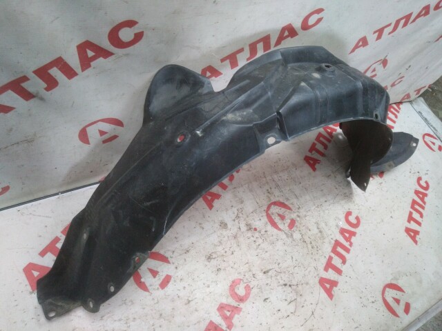 Подкрылок MAZDA Premacy 