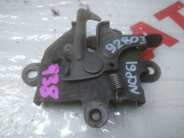 Замок капота TOYOTA Ist 