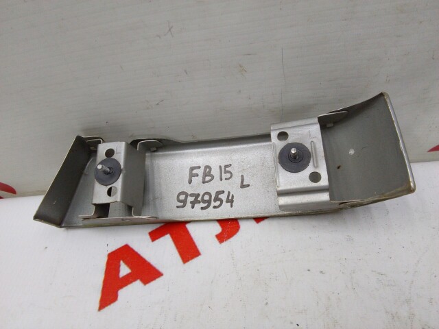 Планка под стоп NISSAN Sunny 