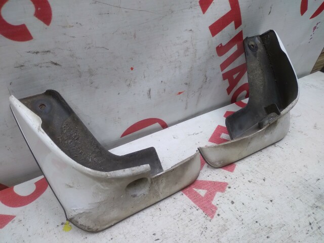 Брызговик TOYOTA Premio 