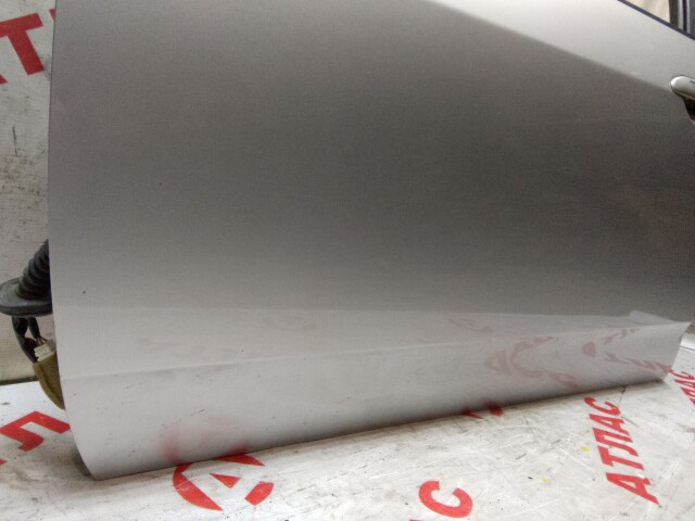 Дверь NISSAN Wingroad 