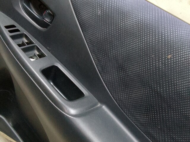 Дверь TOYOTA Ractis 