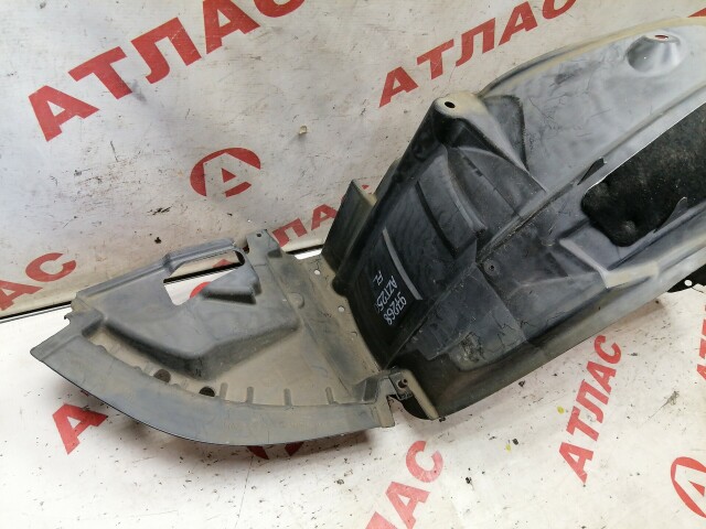 Подкрылок TOYOTA Avensis 