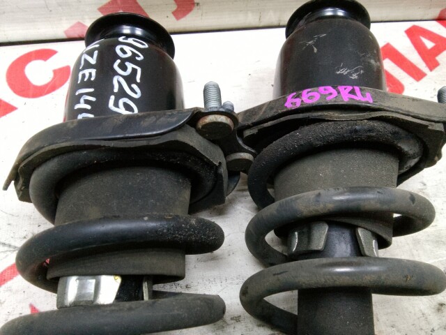 Стойка TOYOTA Corolla Fielder 