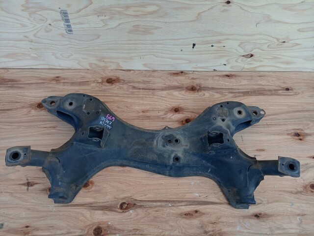 Балка поперечная TOYOTA Corolla Fielder 