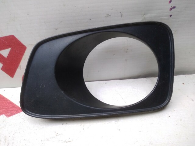 Оправа туманки TOYOTA Corolla Axio 