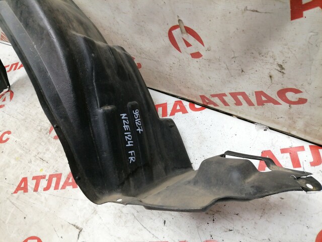 Подкрылок TOYOTA Corolla Fielder 
