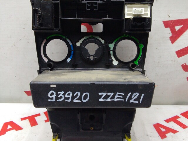 Накладка TOYOTA Corolla 