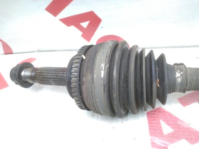 Привод длинный TOYOTA Ist 
