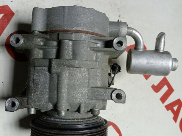 Компрессор кондиционера NISSAN X-Trail QR20-DE