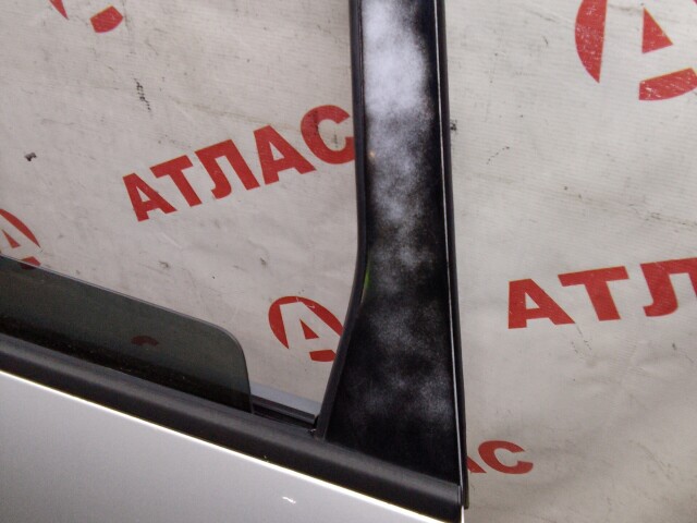 Дверь MITSUBISHI AirTrek 