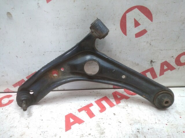 Рычаг TOYOTA Ist 