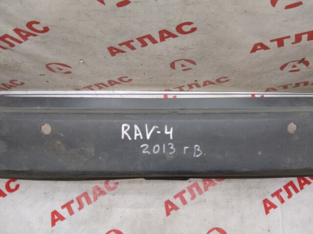 Бампер задний TOYOTA RAV4 