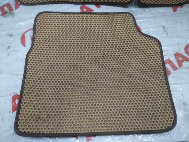 Коврик салонный TOYOTA Avensis 