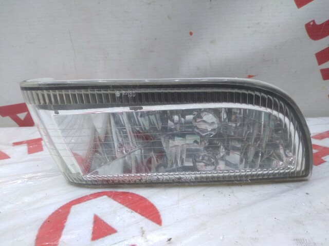Туманка TOYOTA Carina 