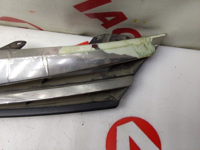 Решетка радиатора TOYOTA Corolla 